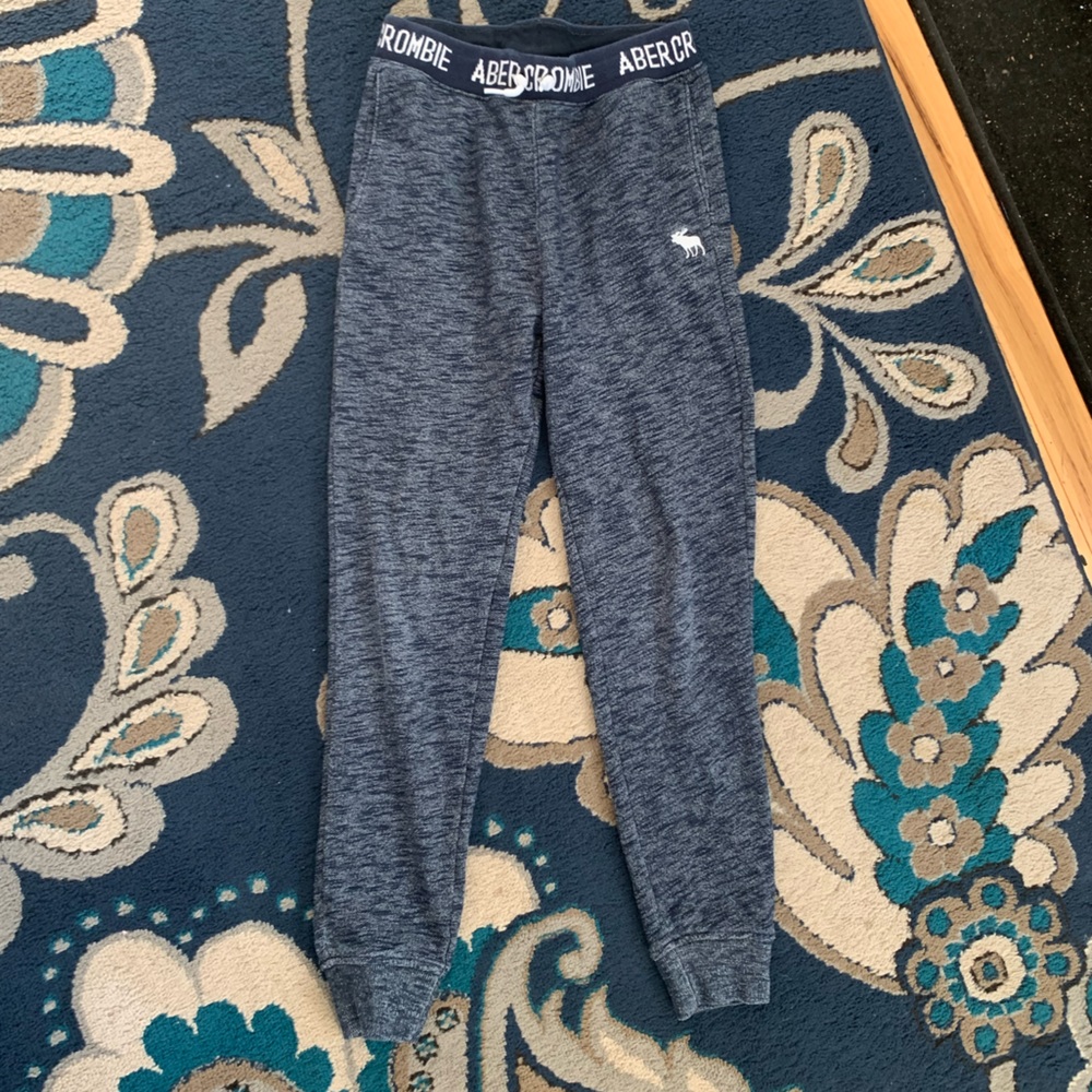 Abercrombie kids joggers